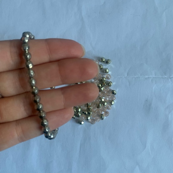 1 shiny small bead bracelet and beads bundle - Picture 3 of 3
